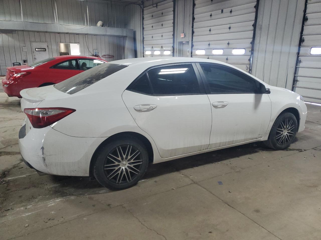 2014 TOYOTA COROLLA L - Фото 3