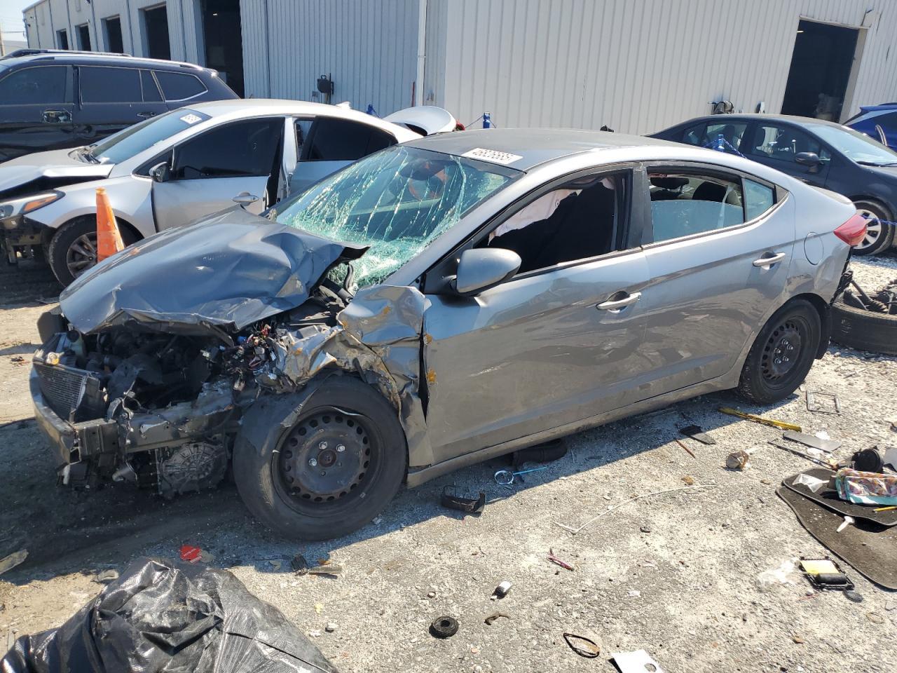 2018 HYUNDAI ELANTRA SE