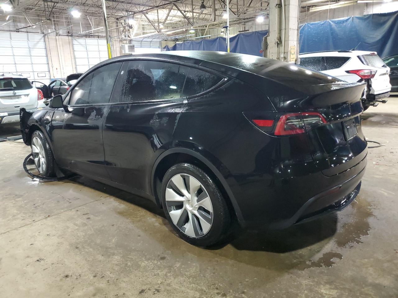 2023 TESLA MODEL Y - Image 2