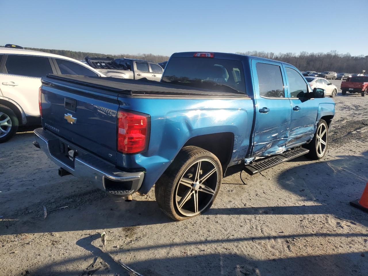 2018 CHEVROLET SILVERADO - Image 3