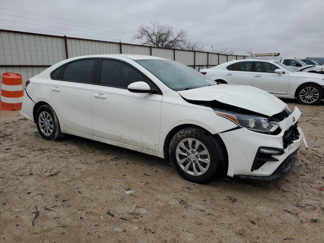 2021 KIA FORTE FE - Image 4
