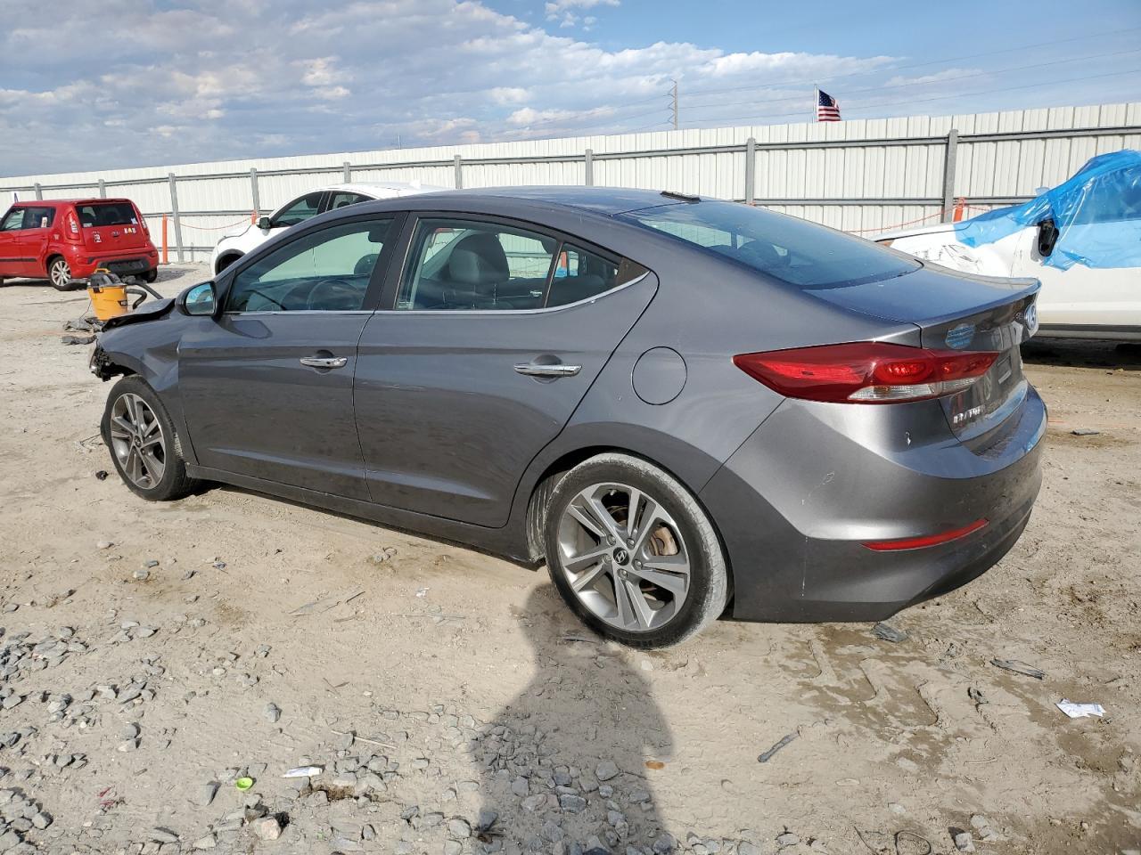 2017 HYUNDAI ELANTRA SE - Фото 2