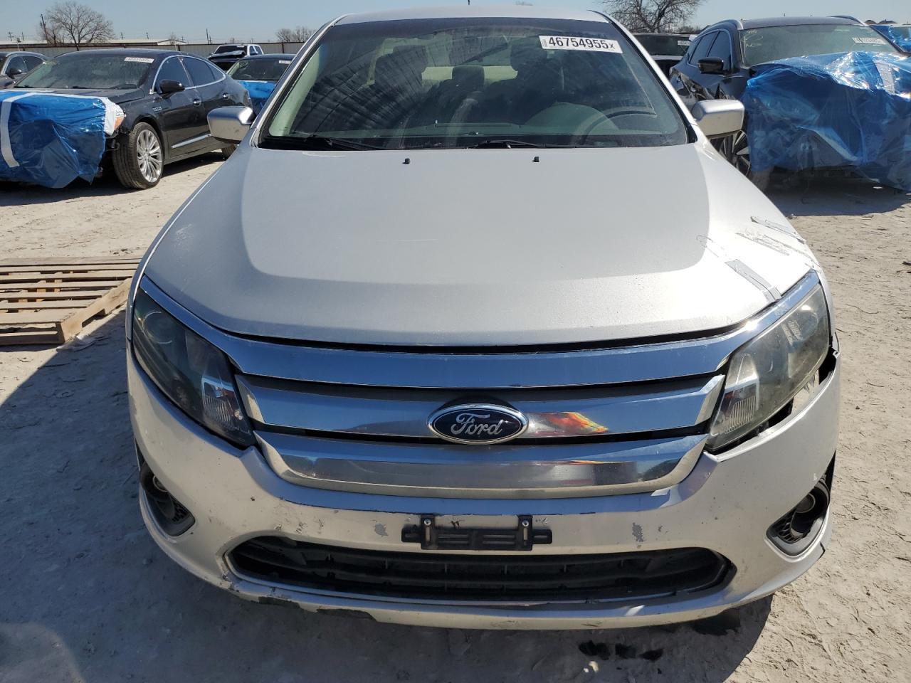 2012 FORD FUSION SE - Image 5