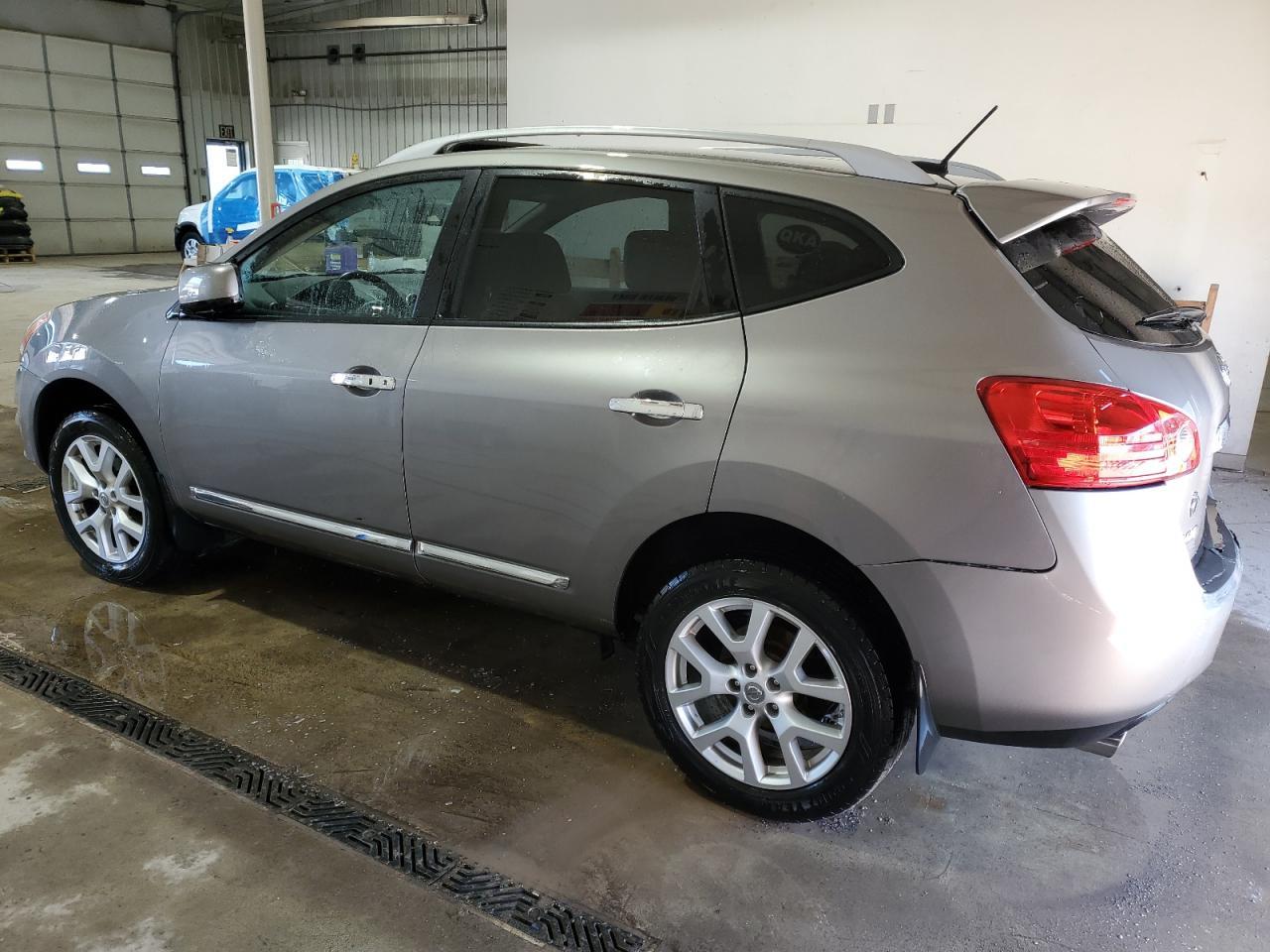 2013 NISSAN ROGUE S - Image 2