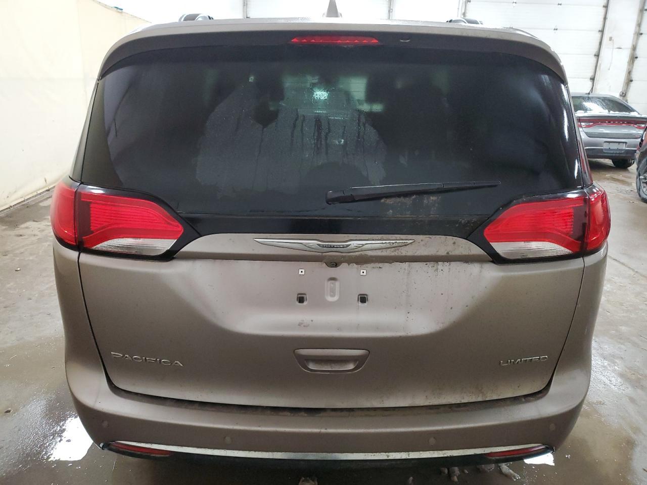 2017 CHRYSLER PACIFICA L - Image 6