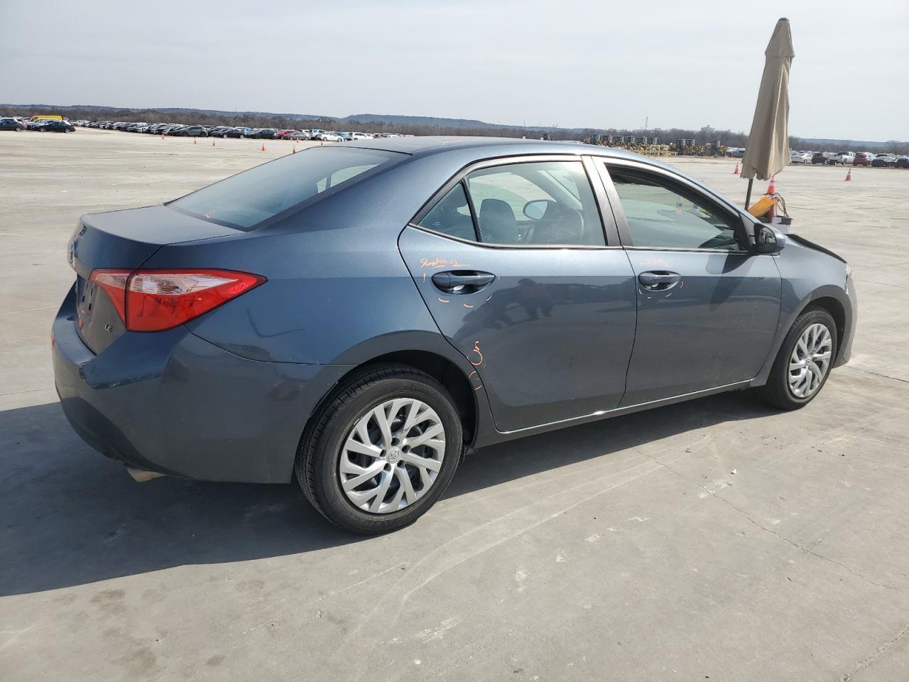 2019 TOYOTA COROLLA L - Image 3