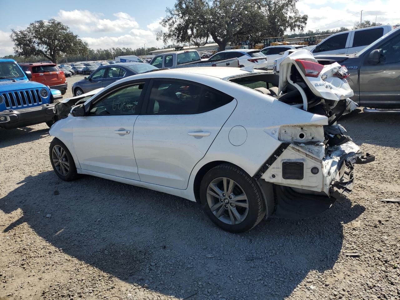 2017 HYUNDAI ELANTRA SE - Image 2