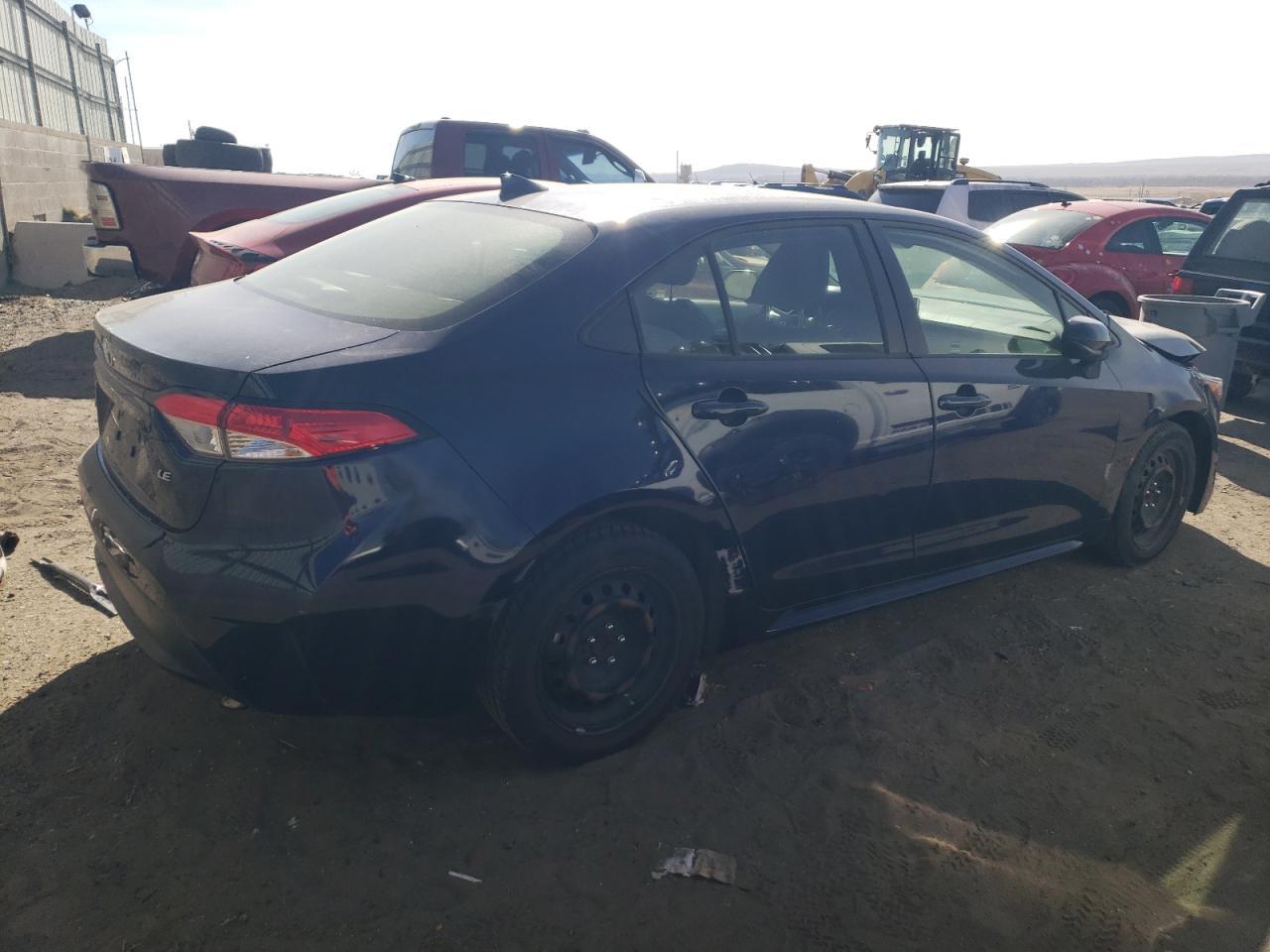 2020 TOYOTA COROLLA LE - Фото 3