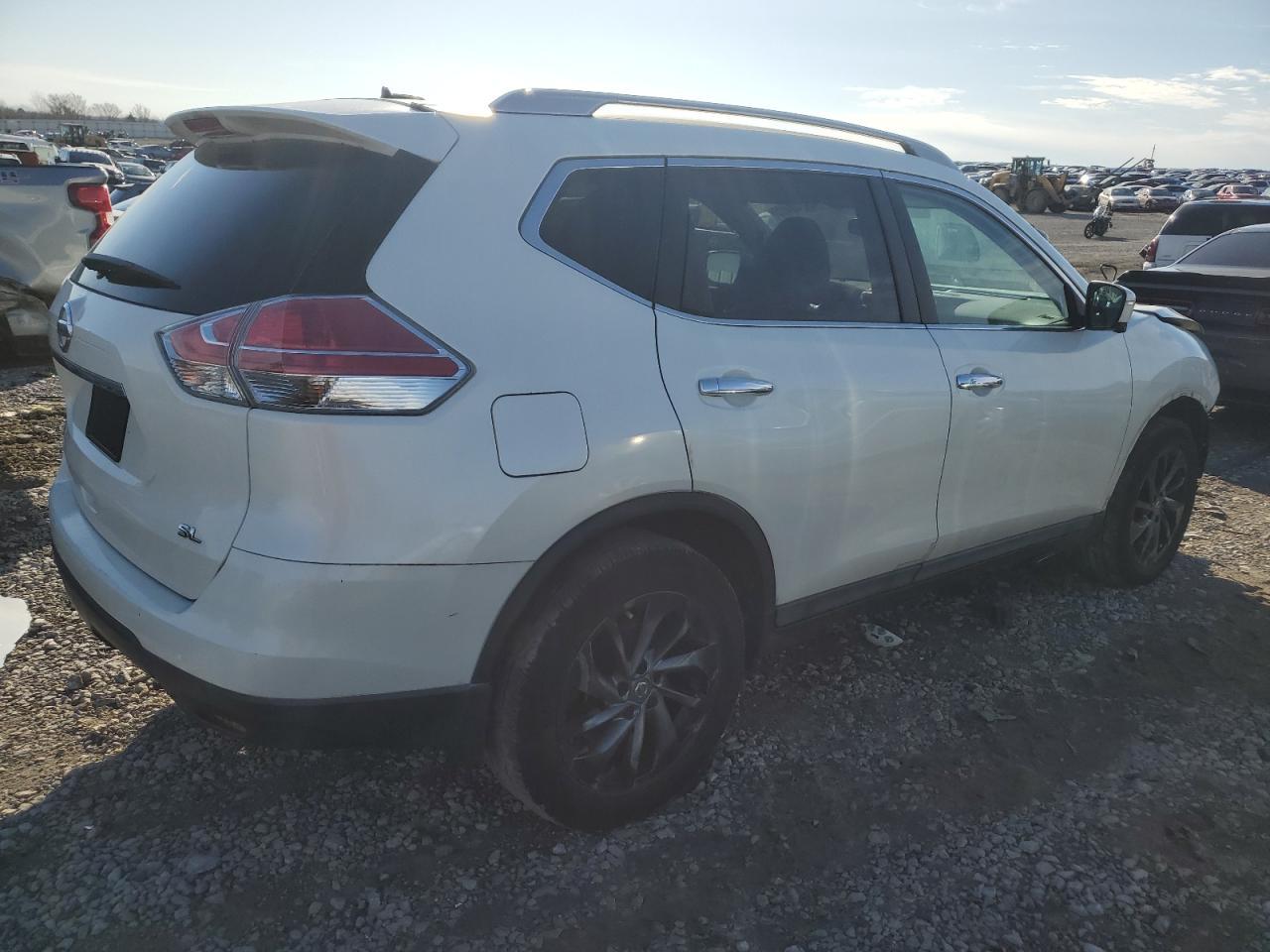 2015 NISSAN ROGUE S - Фото 3