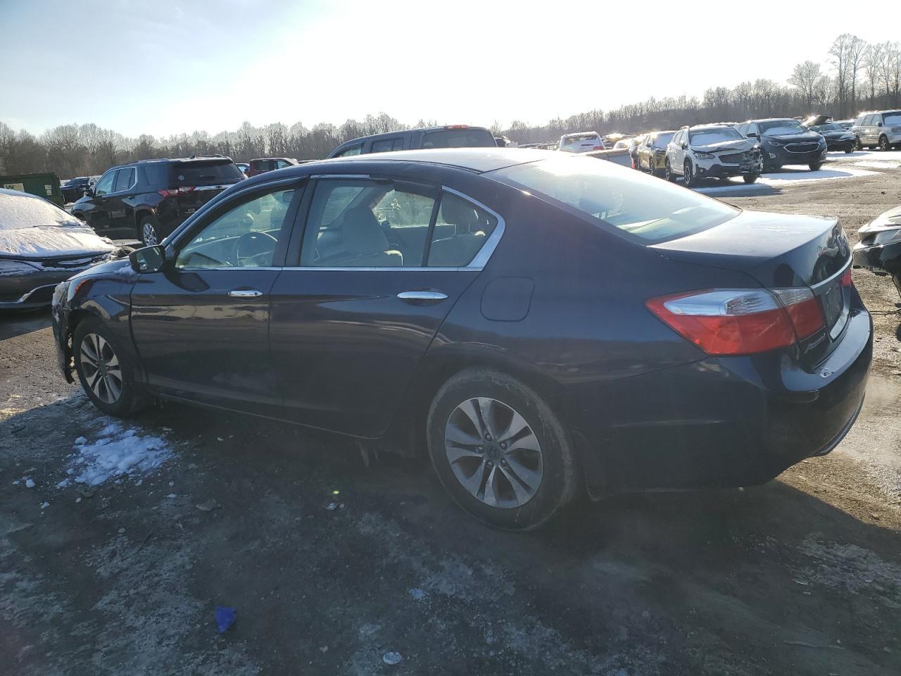 2014 HONDA ACCORD LX - Фото 2