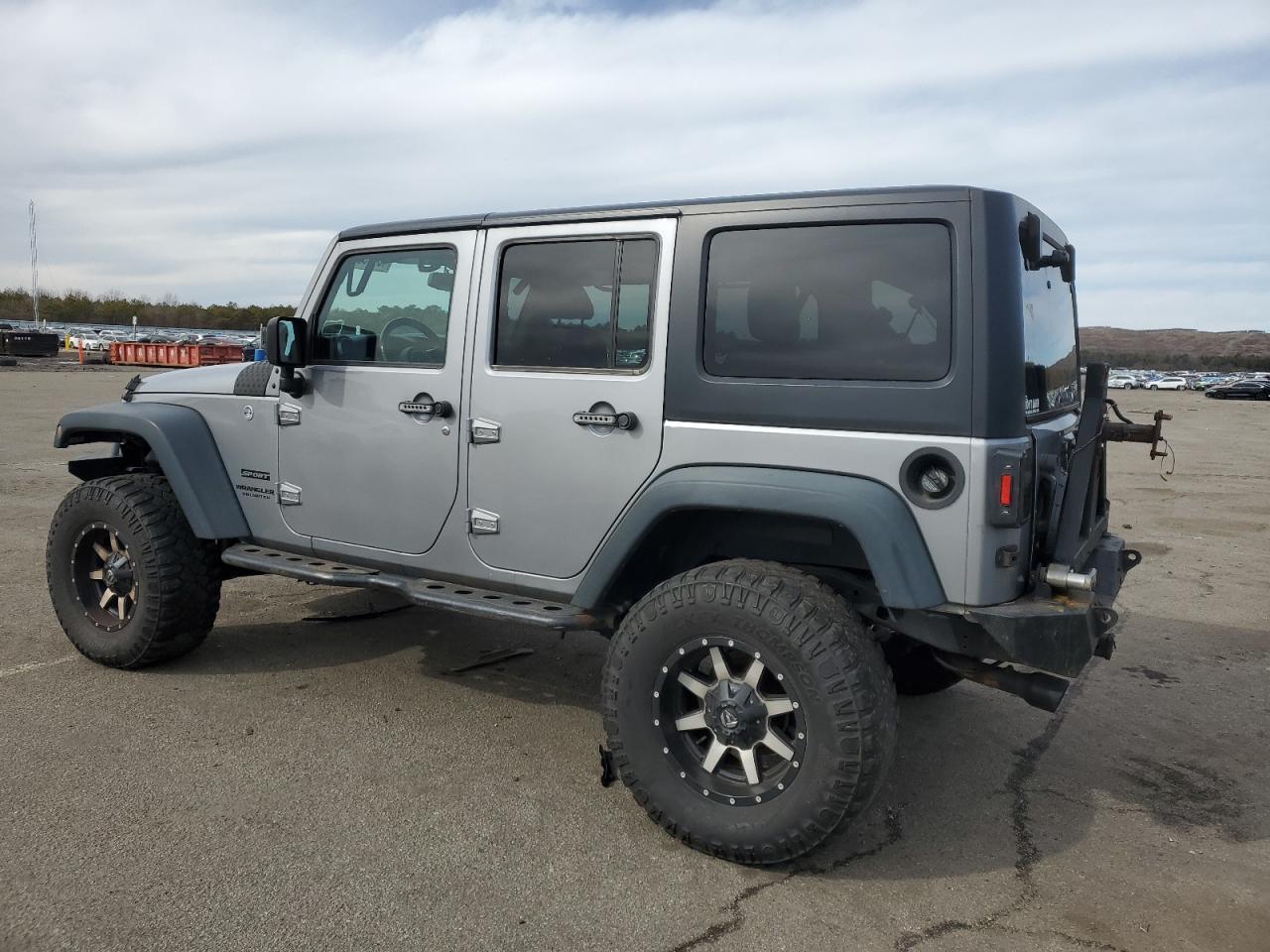 2017 JEEP WRANGLER U - Фото 2