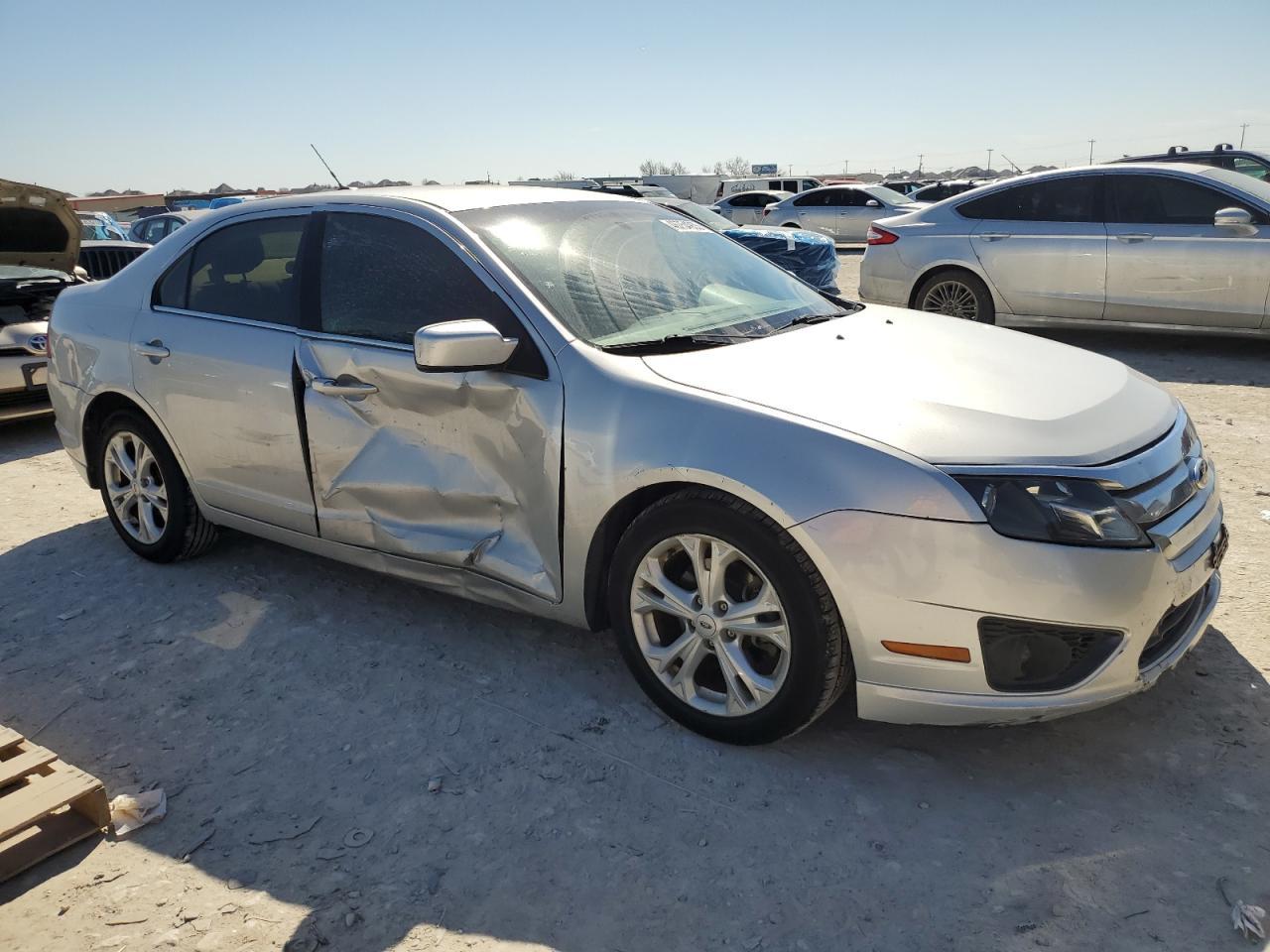 2012 FORD FUSION SE - Image 4
