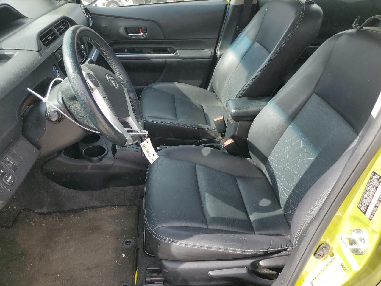 2015 TOYOTA PRIUS C - Фото 7