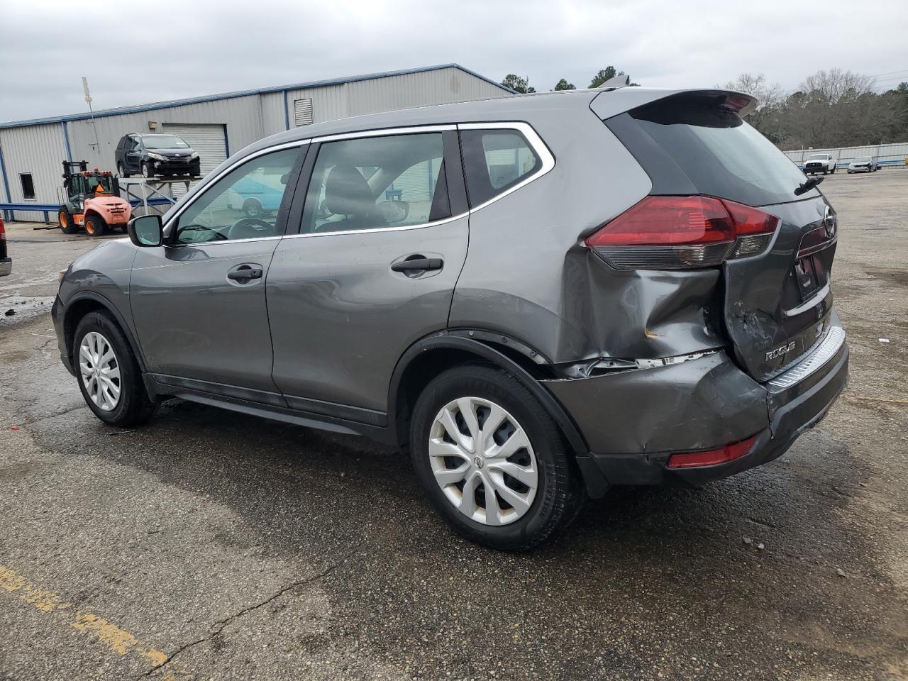 2018 NISSAN ROGUE S - Фото 2