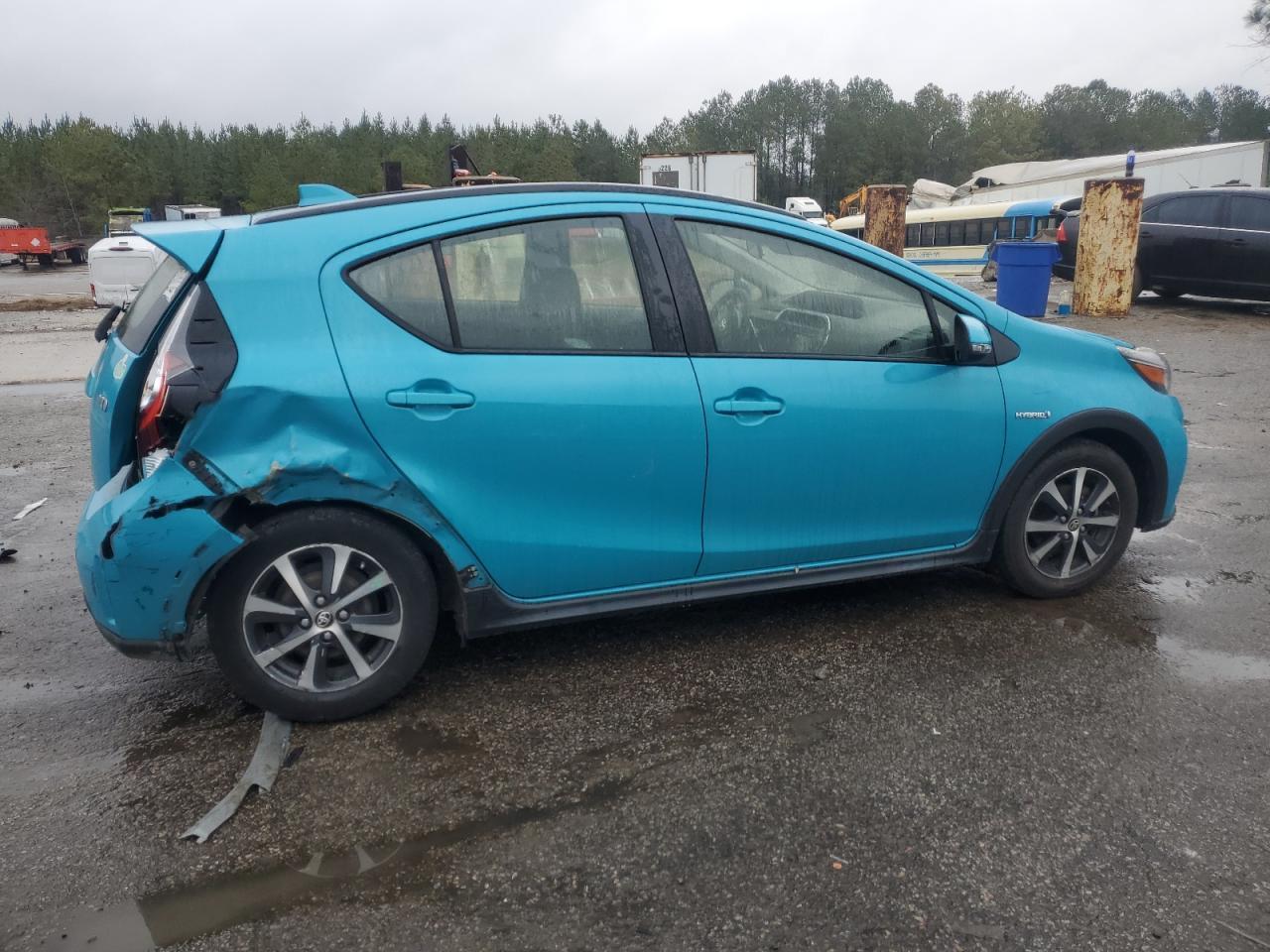 2018 TOYOTA PRIUS C - Фото 3