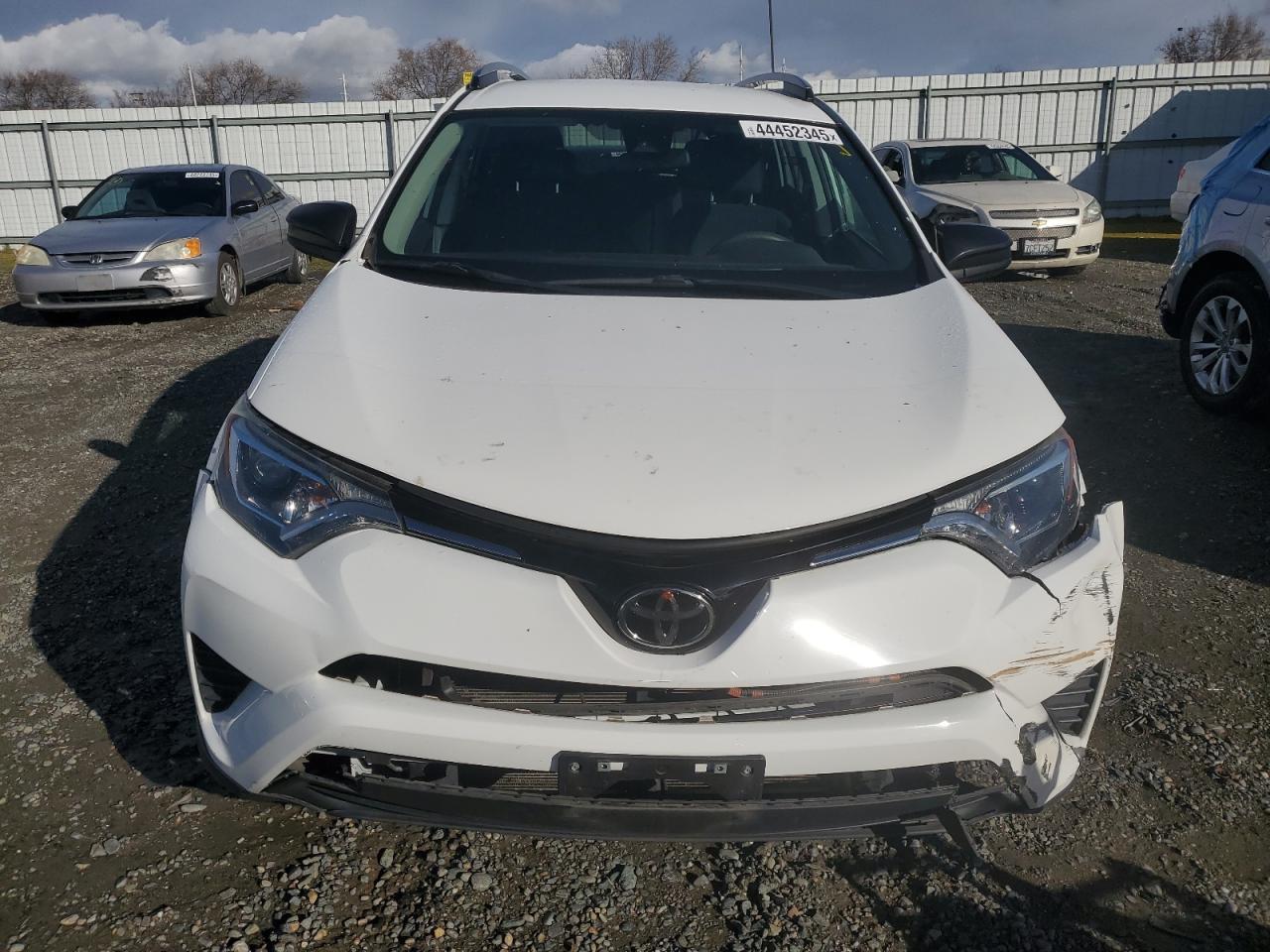 2017 TOYOTA RAV4 LE - Image 5