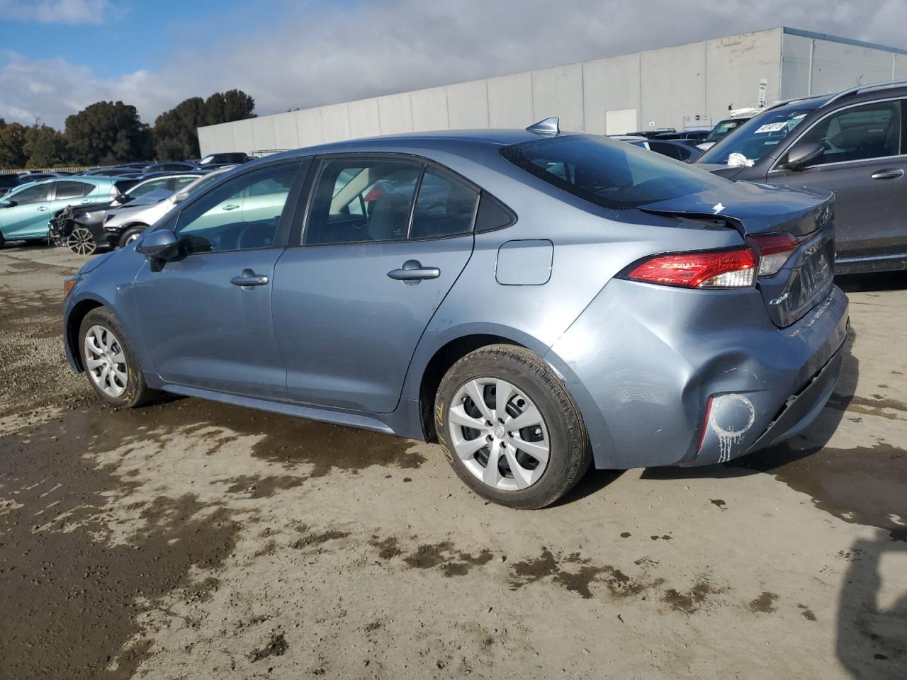 2022 TOYOTA COROLLA LE - Фото 2