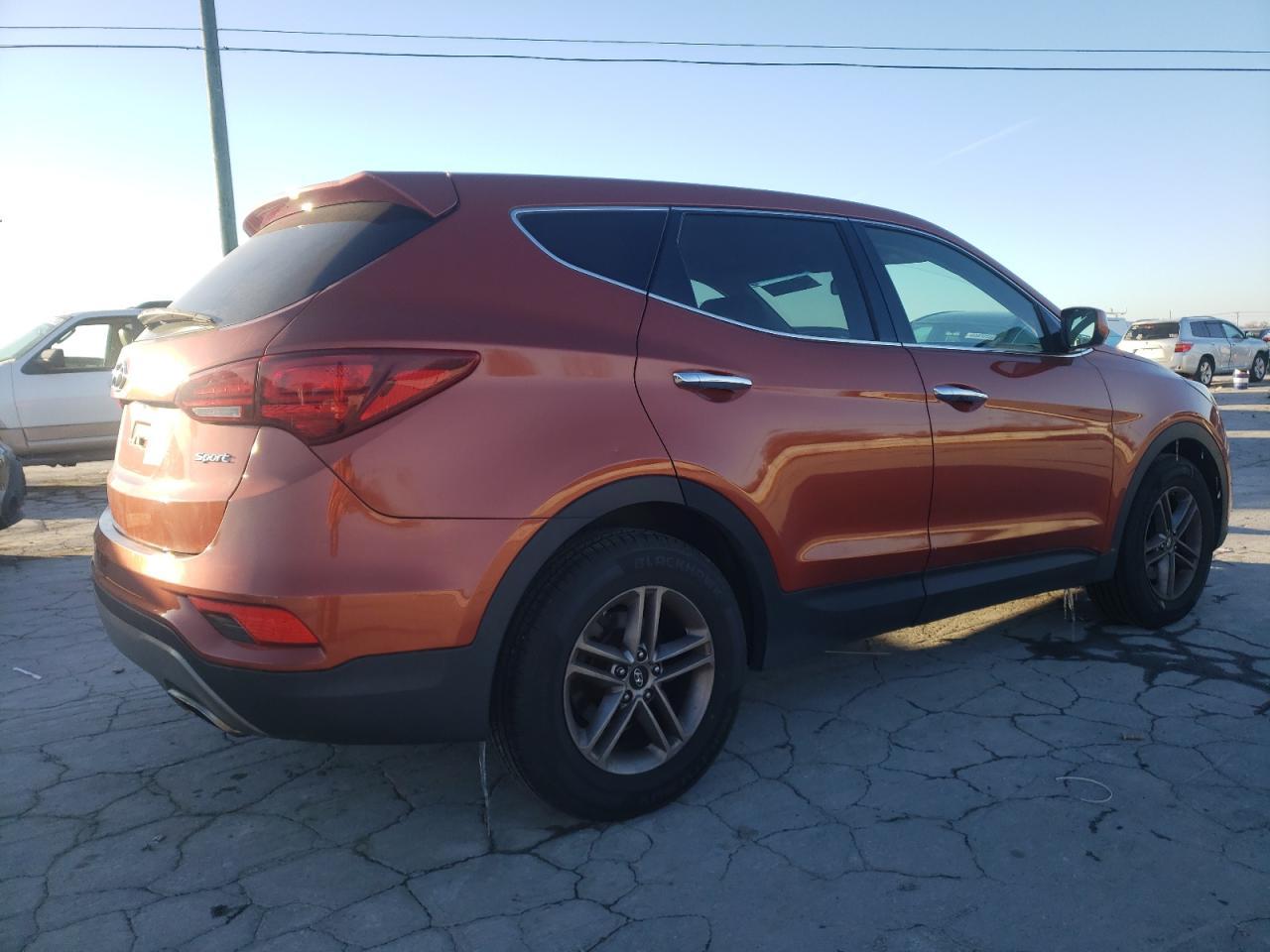 2017 HYUNDAI SANTA FE S - Image 3