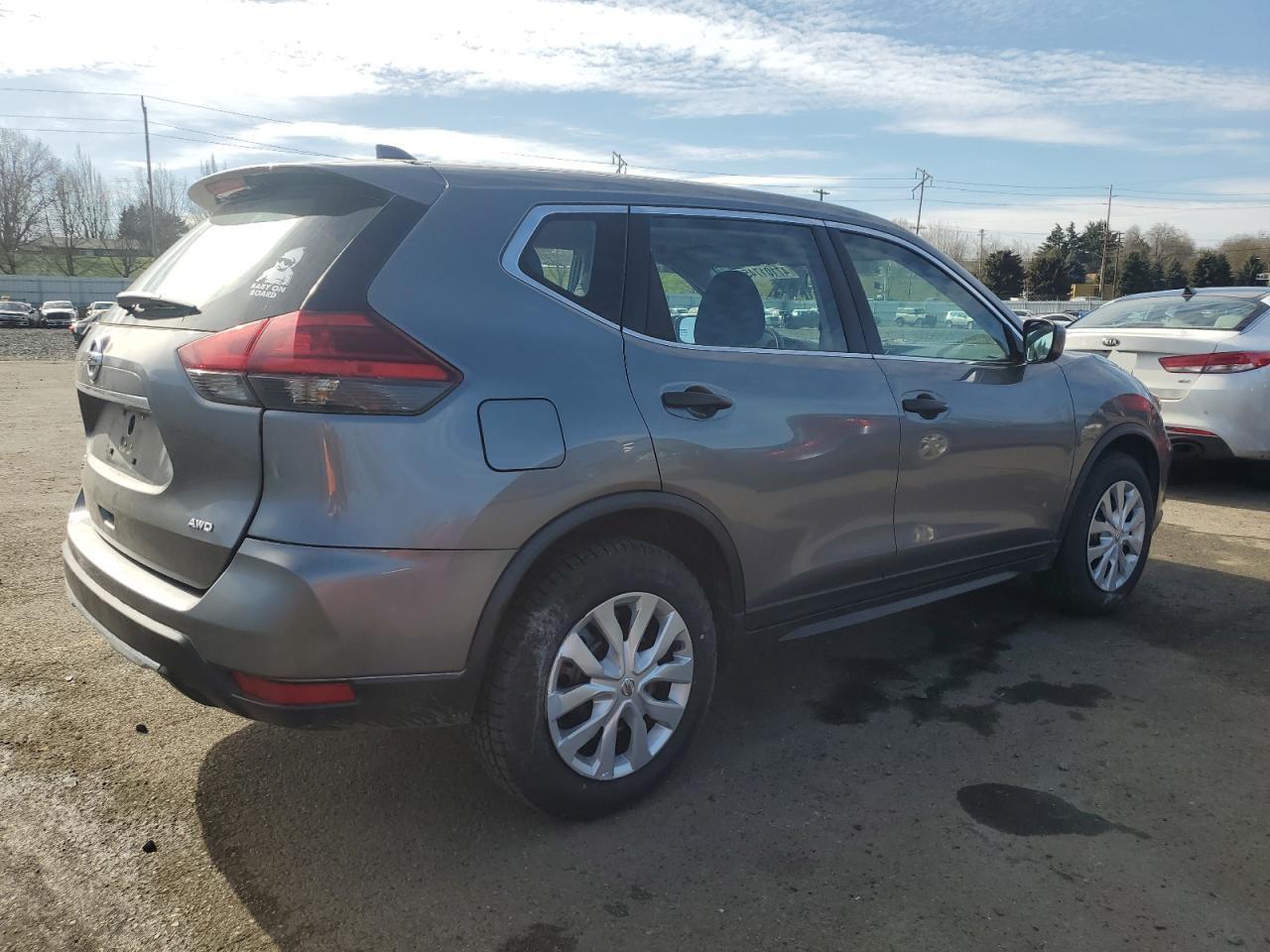 2017 NISSAN ROGUE S - Фото 3