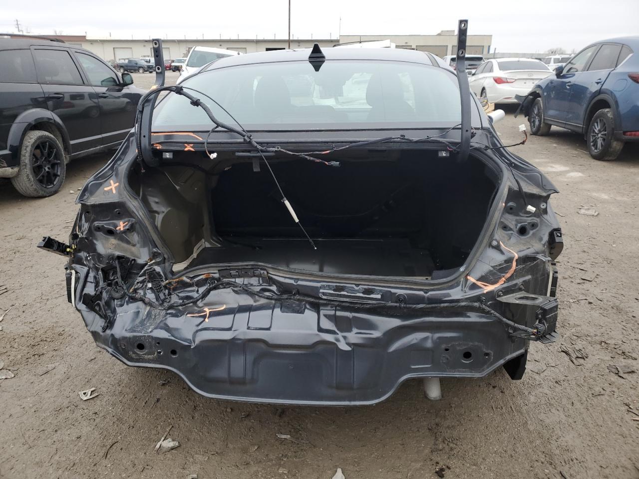 2022 HYUNDAI ELANTRA SE - Фото 6