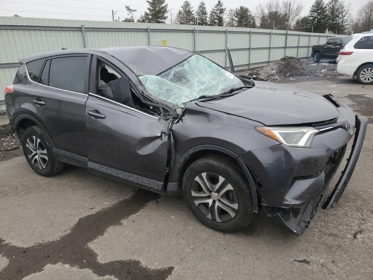 2018 TOYOTA RAV4 LE - Image 4