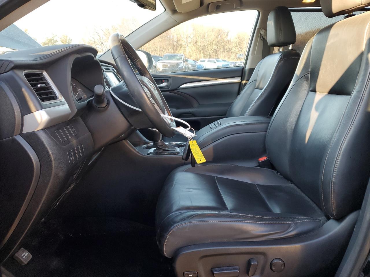 2015 TOYOTA HIGHLANDER - Фото 7