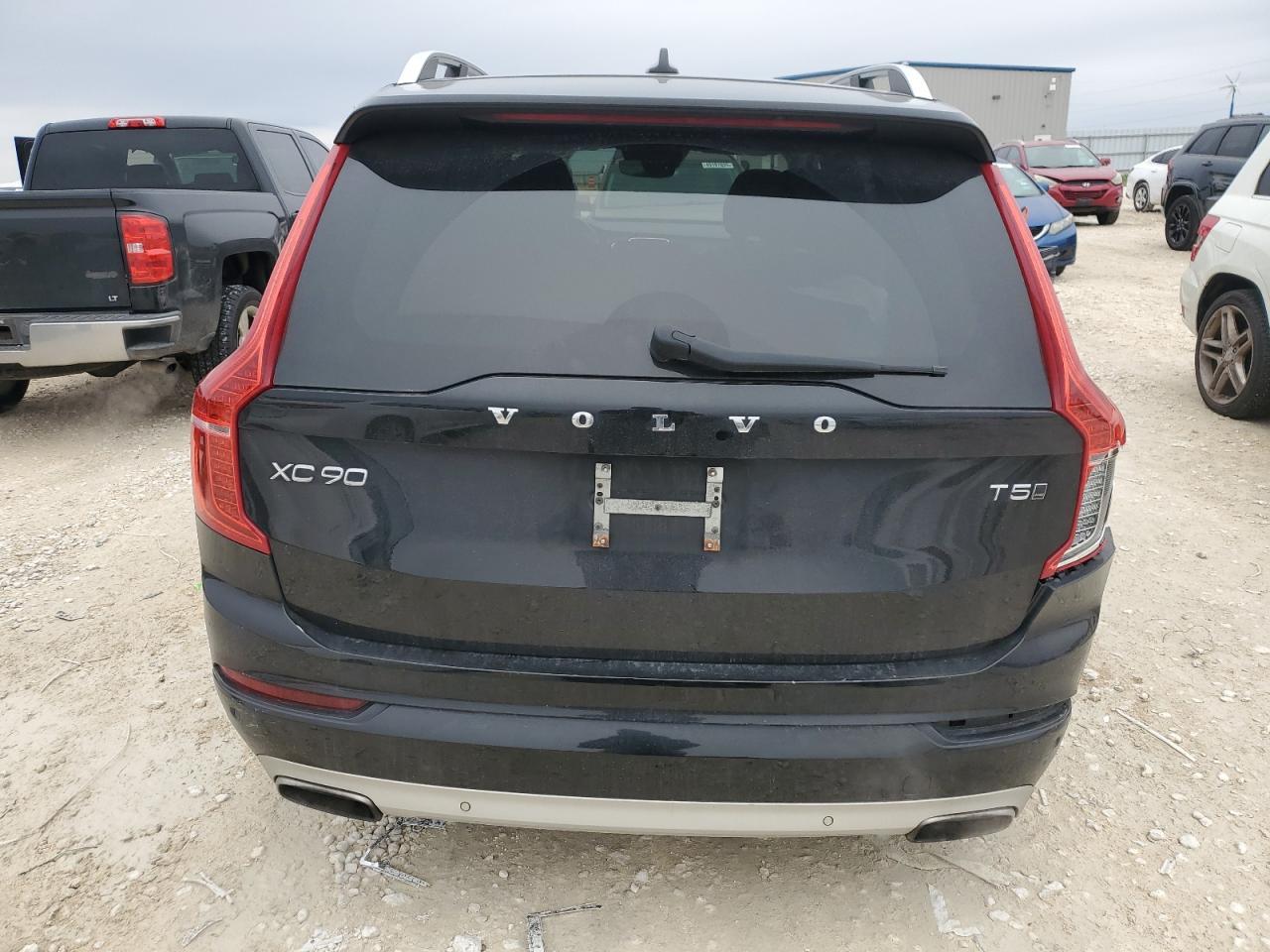 2016 VOLVO XC90 T5 - Фото 6