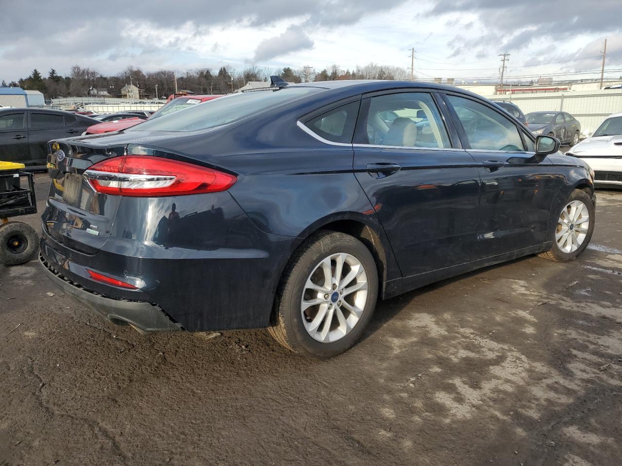 2020 FORD FUSION SE - Фото 3