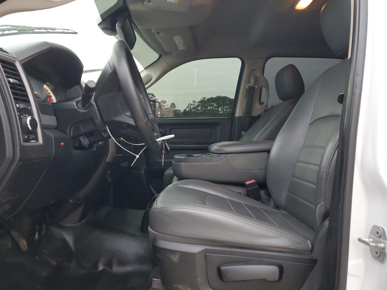 2018 RAM 1500 ST - Image 7