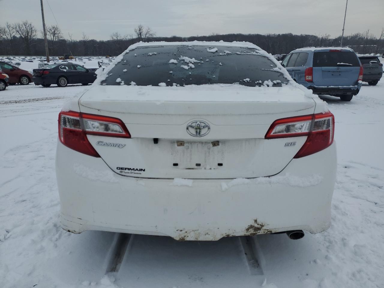 2014 TOYOTA CAMRY L - Image 6