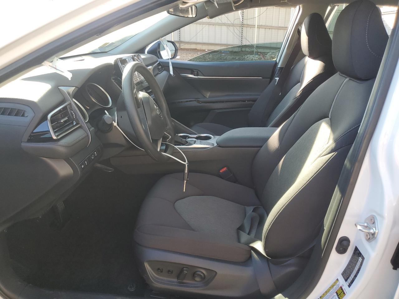 2024 TOYOTA CAMRY LE - Фото 7