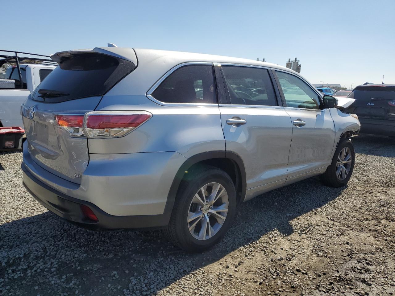 2015 TOYOTA HIGHLANDER - Фото 3