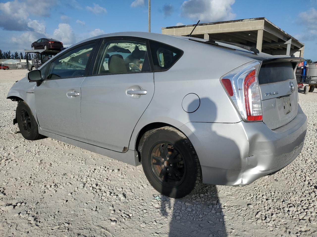 2015 TOYOTA PRIUS - Фото 2