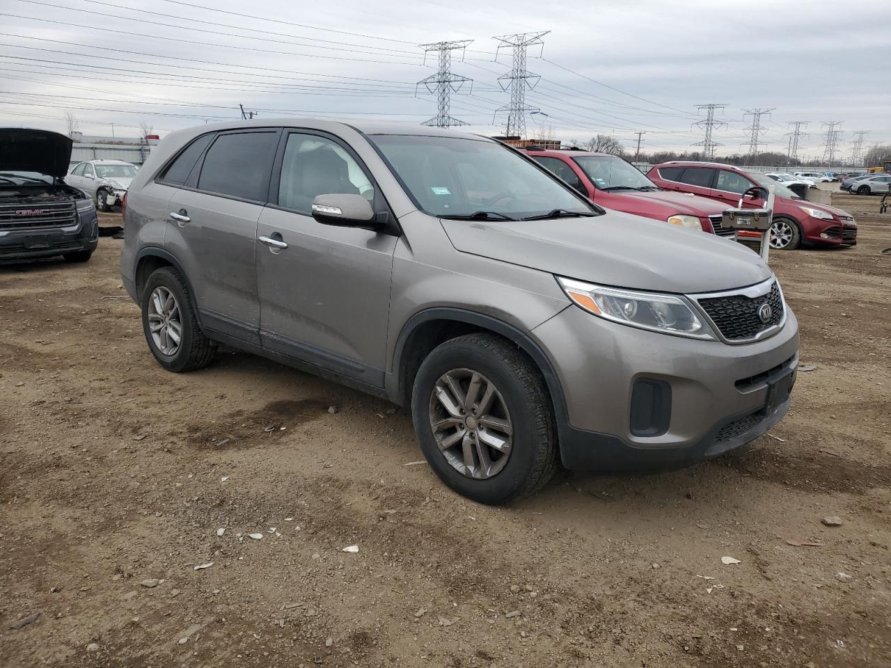 2015 KIA SORENTO LX - Image 4