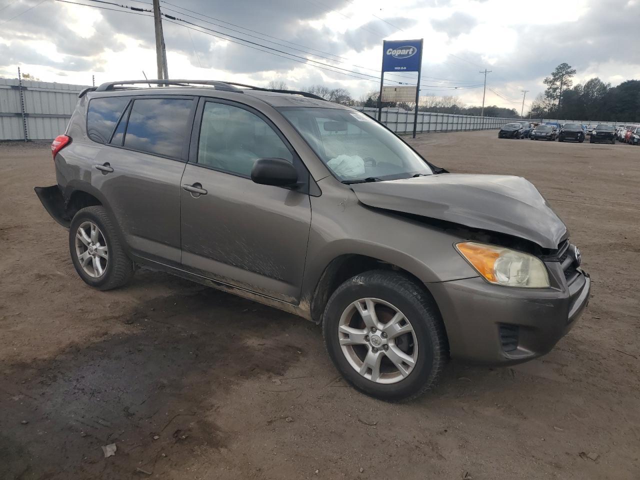 2011 TOYOTA RAV4 - Image 4