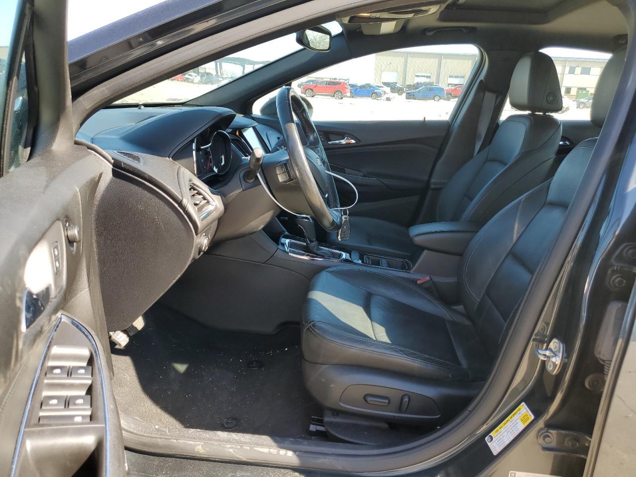 2017 CHEVROLET CRUZE PREM - Image 7