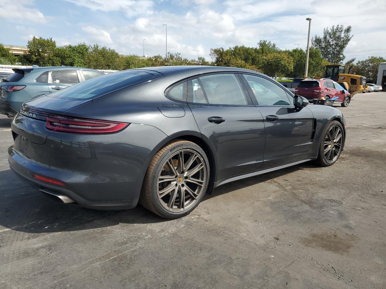 2018 PORSCHE PANAMERA 4 - Фото 3