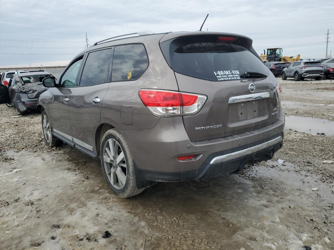 2013 NISSAN PATHFINDER - Фото 2