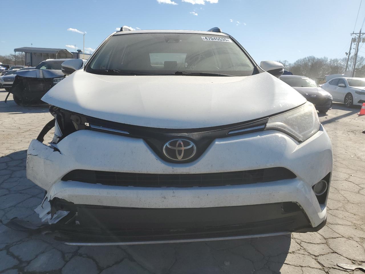 2017 TOYOTA RAV4 XLE - Фото 5