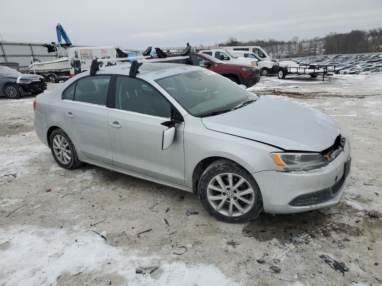 2014 VOLKSWAGEN JETTA SE - Image 4