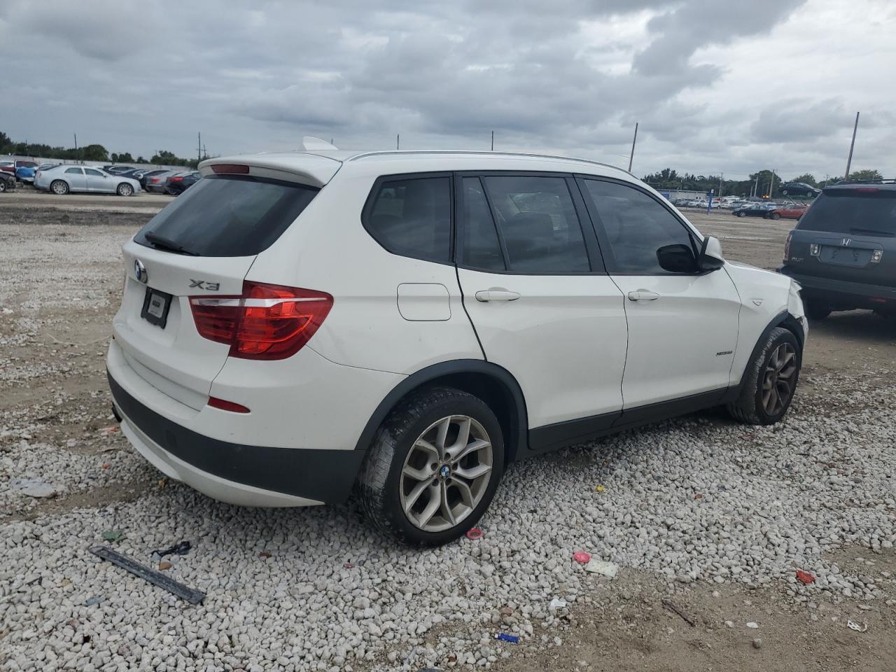 2014 BMW X3 XDRIVE3 - Image 3