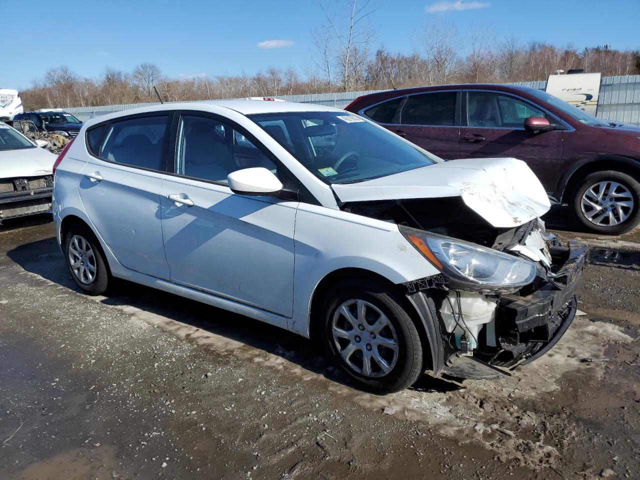 2014 HYUNDAI ACCENT GLS - Фото 4