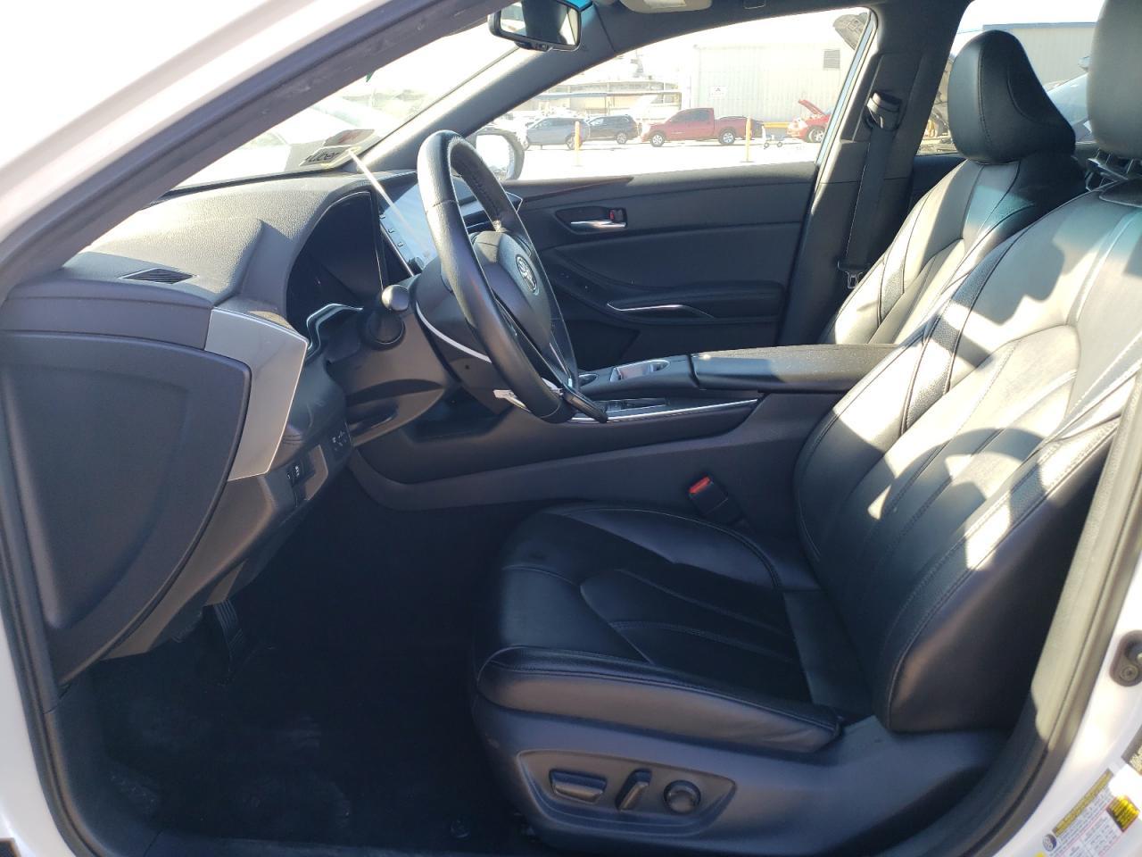 2022 TOYOTA AVALON XLE - Image 7