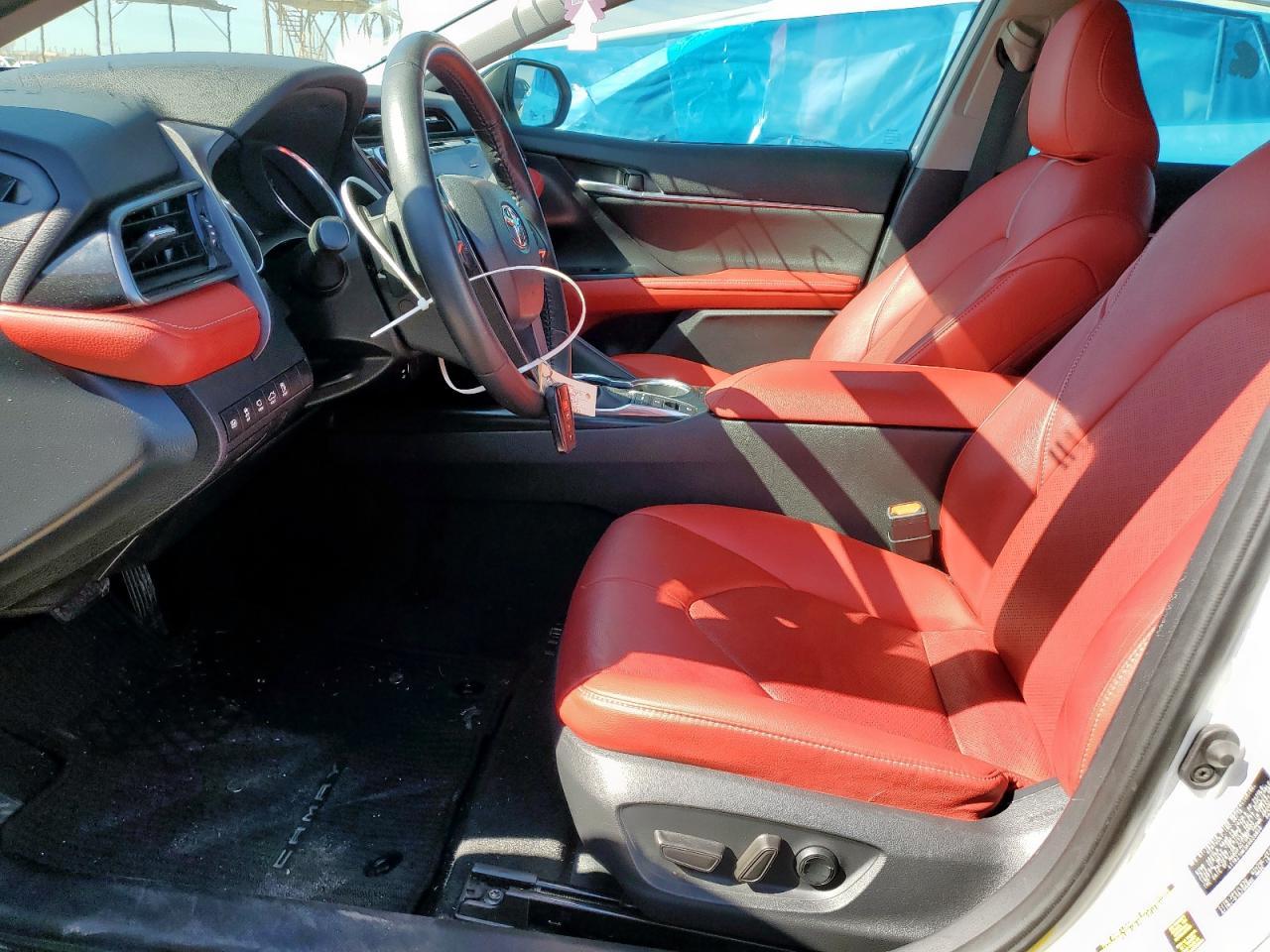 2019 TOYOTA CAMRY XSE - Image 7