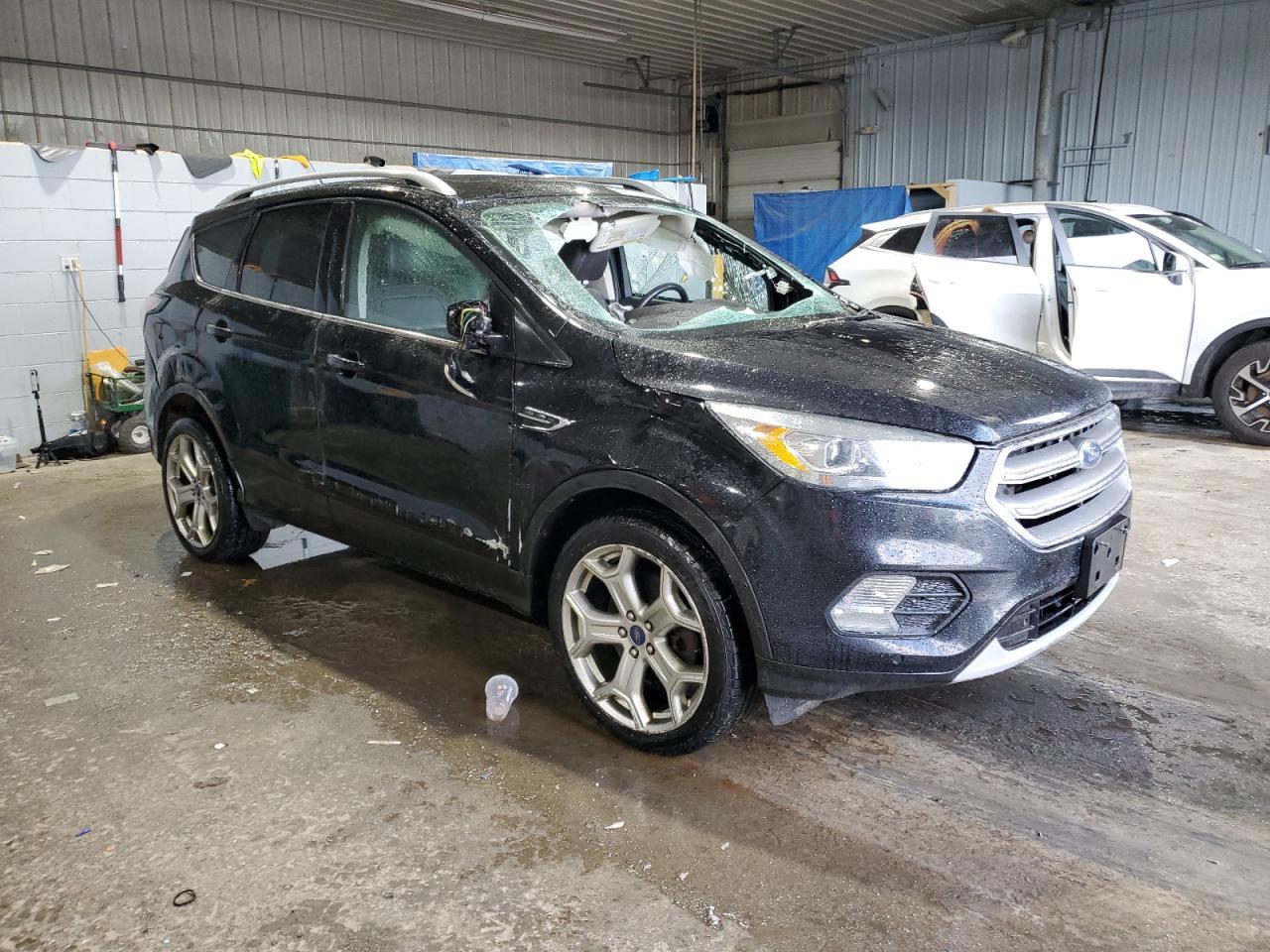 2017 FORD ESCAPE TIT - Image 4