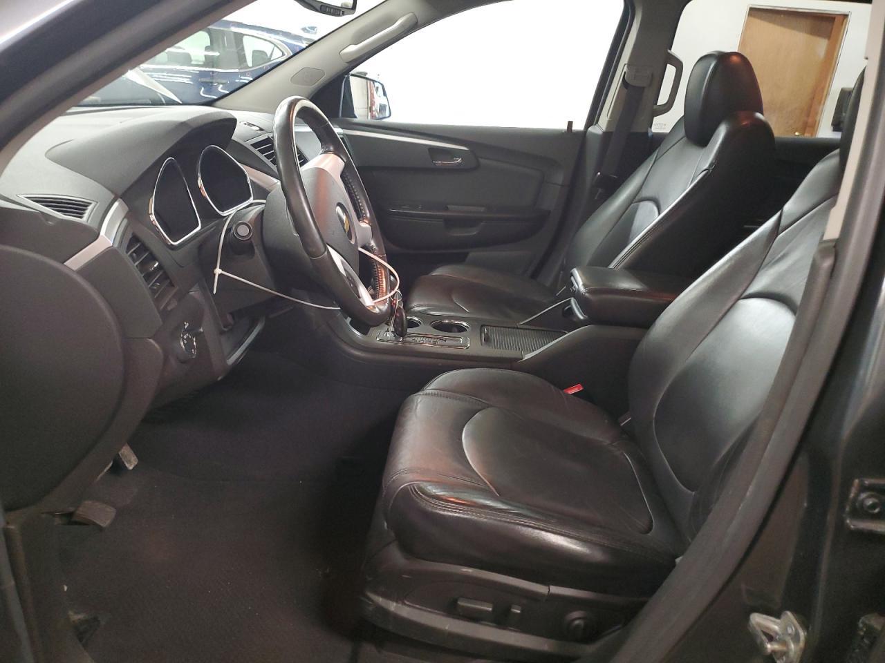 2011 CHEVROLET TRAVERSE L - Image 7