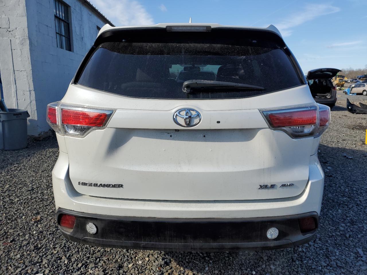 2014 TOYOTA HIGHLANDER - Фото 6