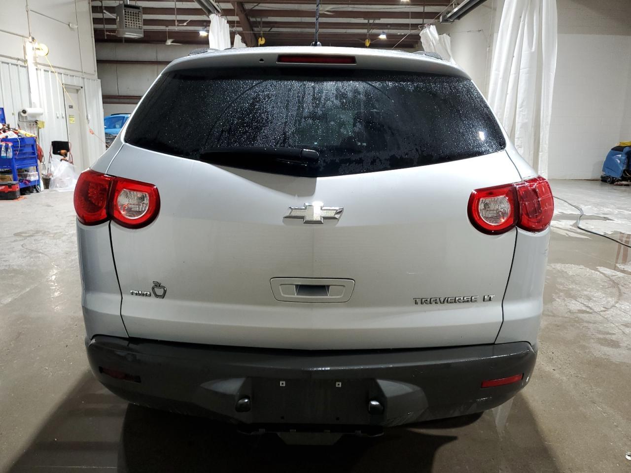 2012 CHEVROLET TRAVERSE L - Image 6