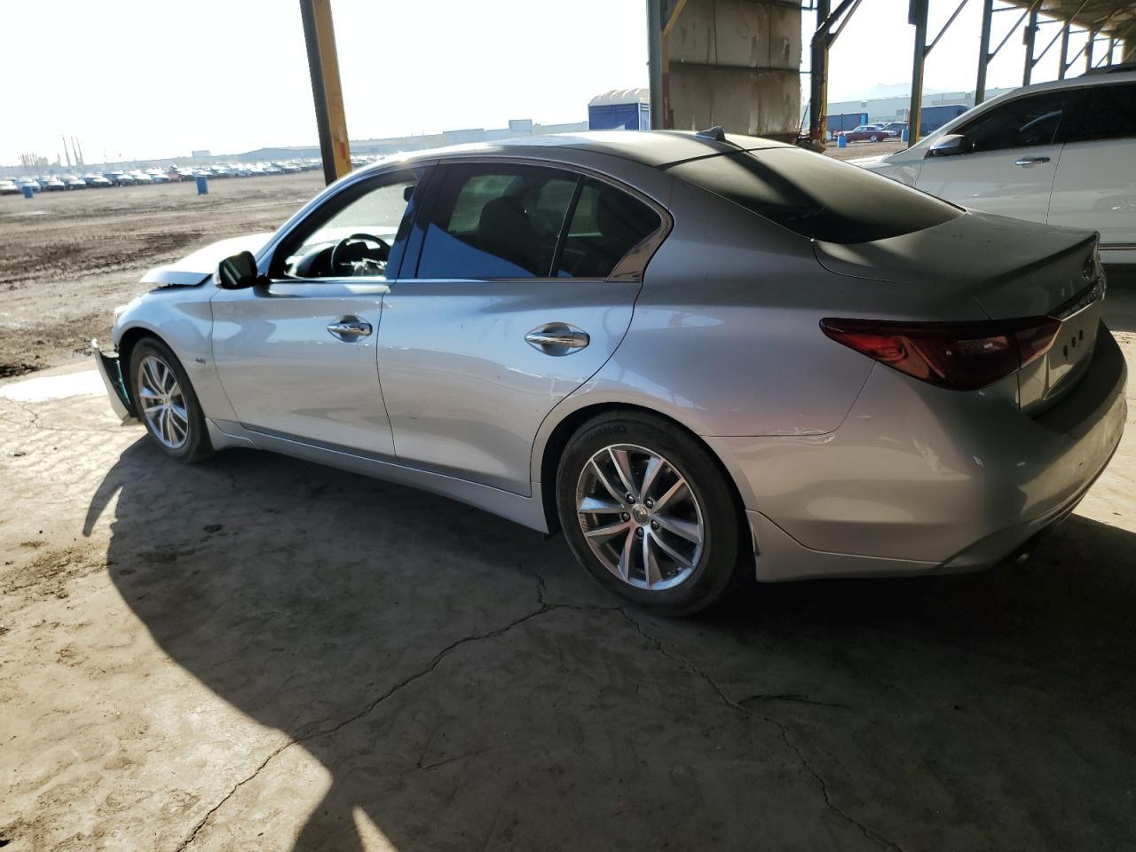 2018 INFINITI Q50 LUXE - Фото 2