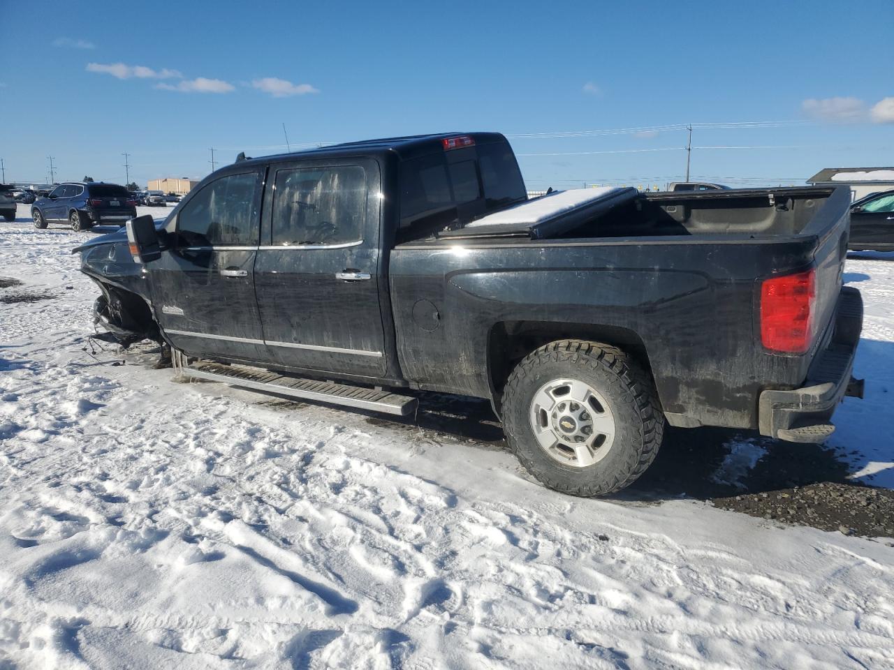 2017 CHEVROLET SILVERADO - Image 2
